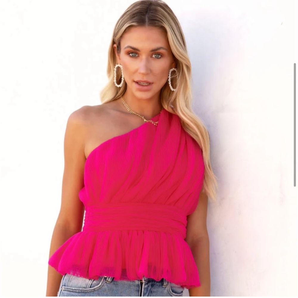 Vibrant Pink One-Shoulder Tulle Top